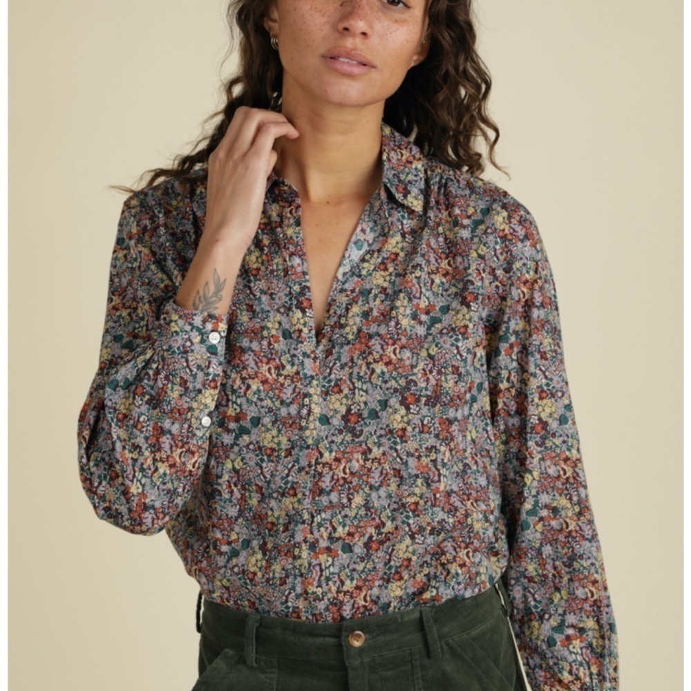 Trovata Birds of Paradise Courtney Henley Ditsy Floral medium 100% cotton blouse